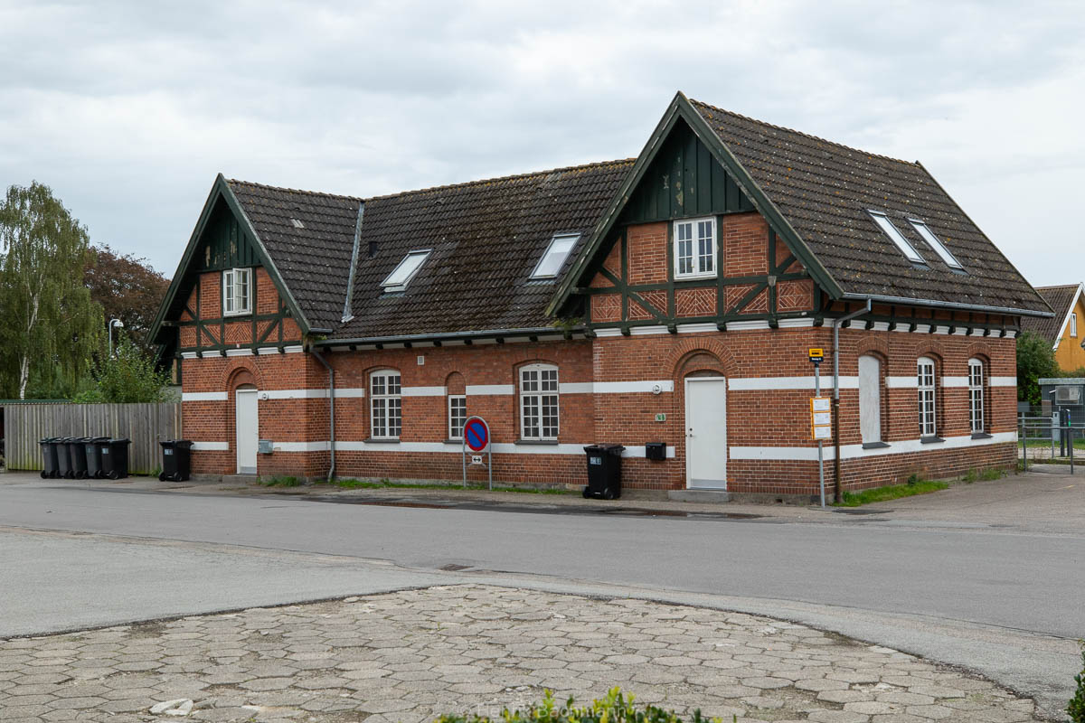 Skævinge station, Jernbanevej 16, Skævinge